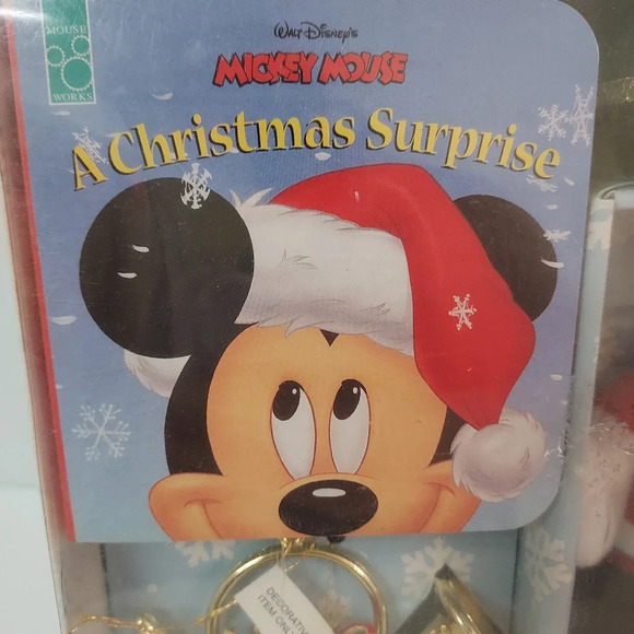 Mickey Mouse A Christmas Surprise - A Book and Ornaments Box Set - Picture 2 of 10
